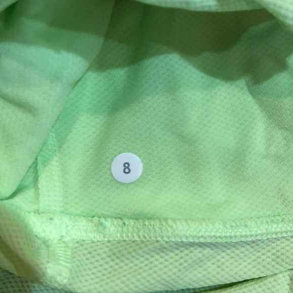 Lululemon elevate tank size 8 - Picture 3 of 8